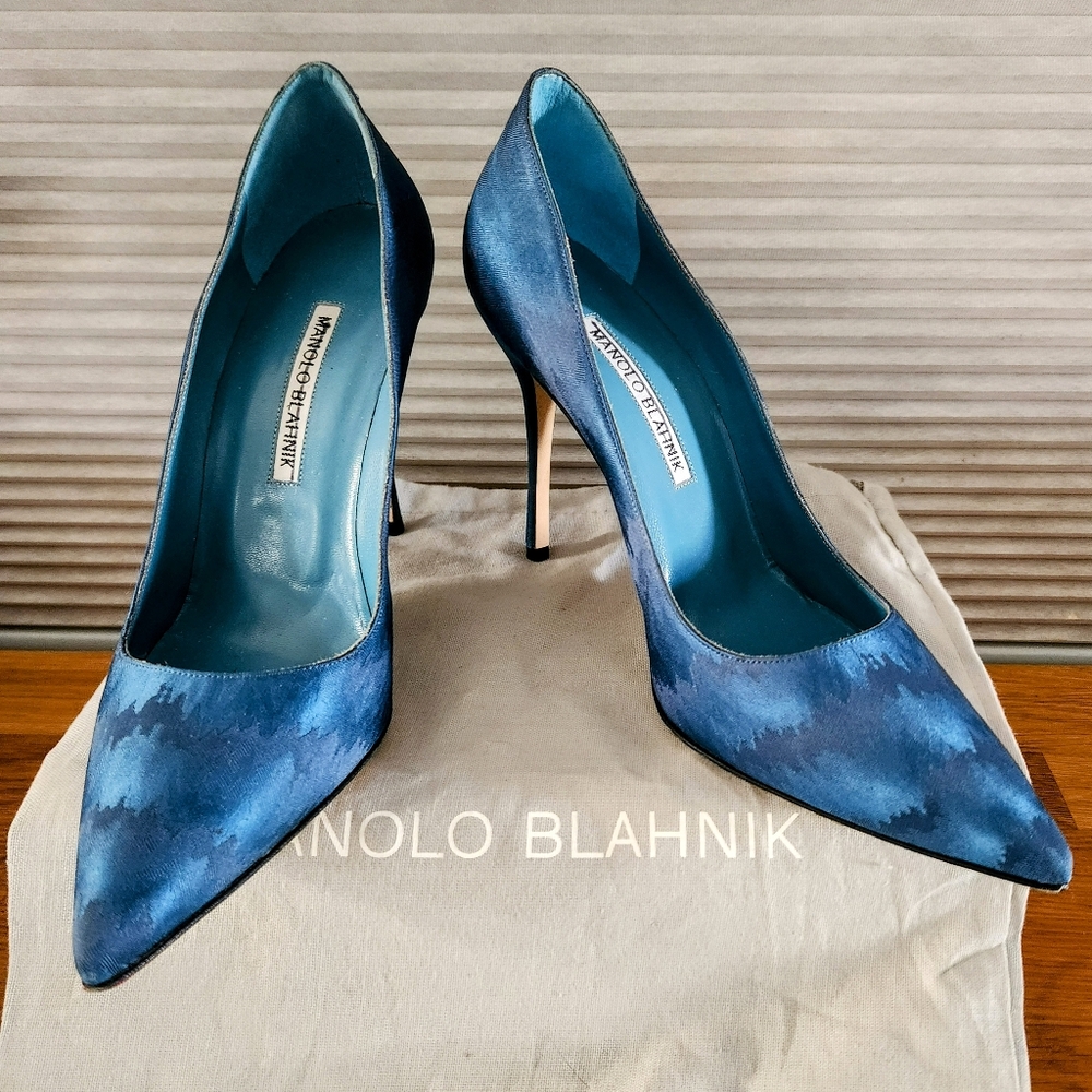 Manolo Blahnik Blue Teal Women's Heels 37.5